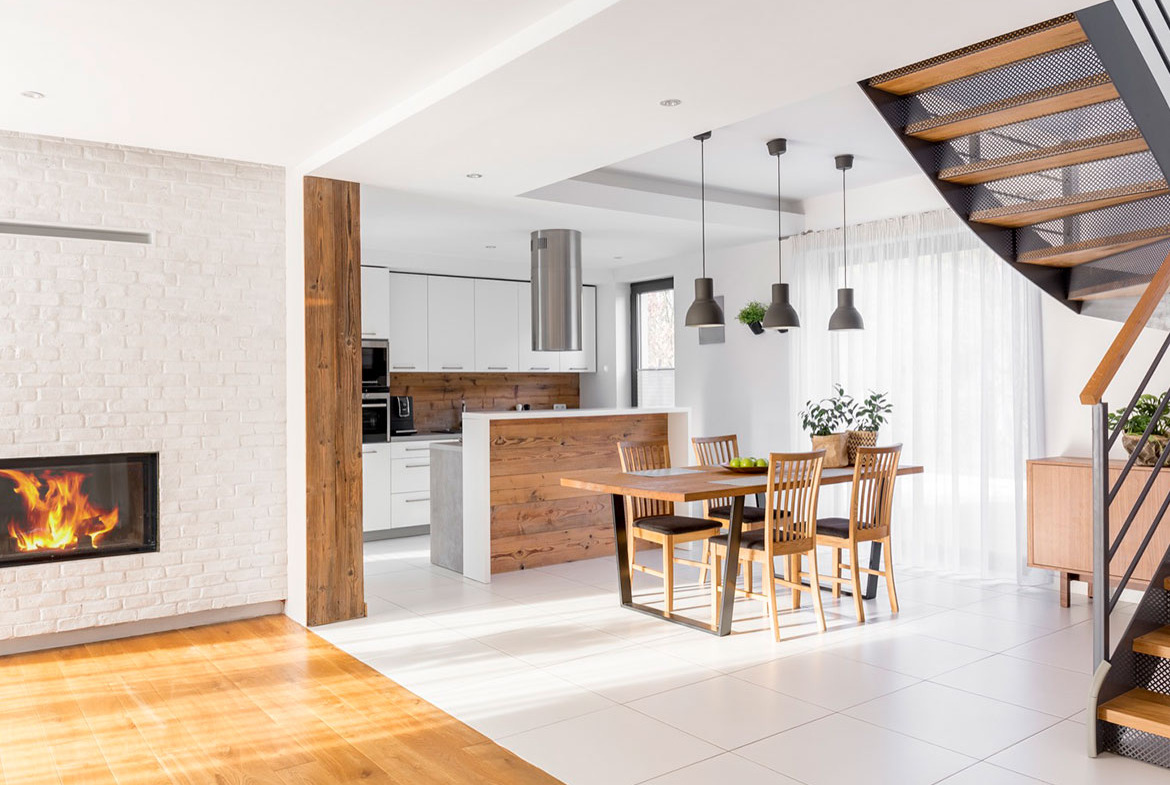 Light and modern apartment