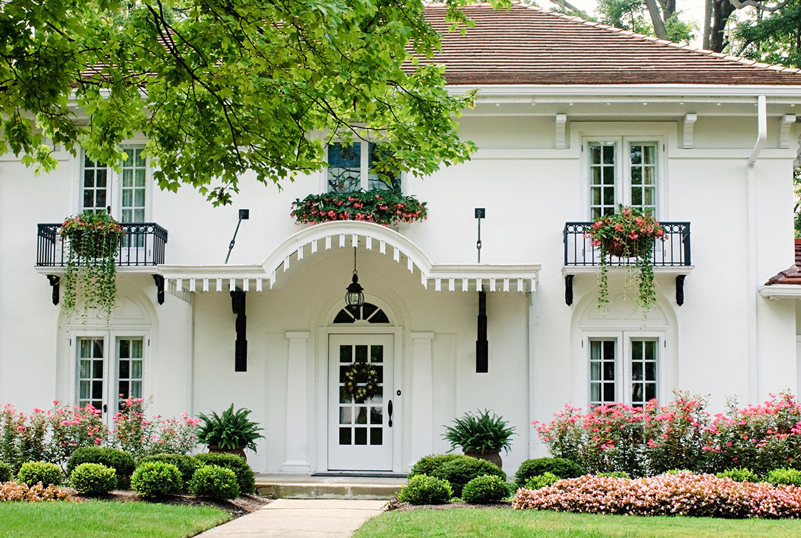 Amazing villa bay front